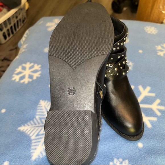 NWOT Studded Buckle Chain Ankle Boots, Chunky Low Heeled Booties, Side Zipper - Picture 7 of 10